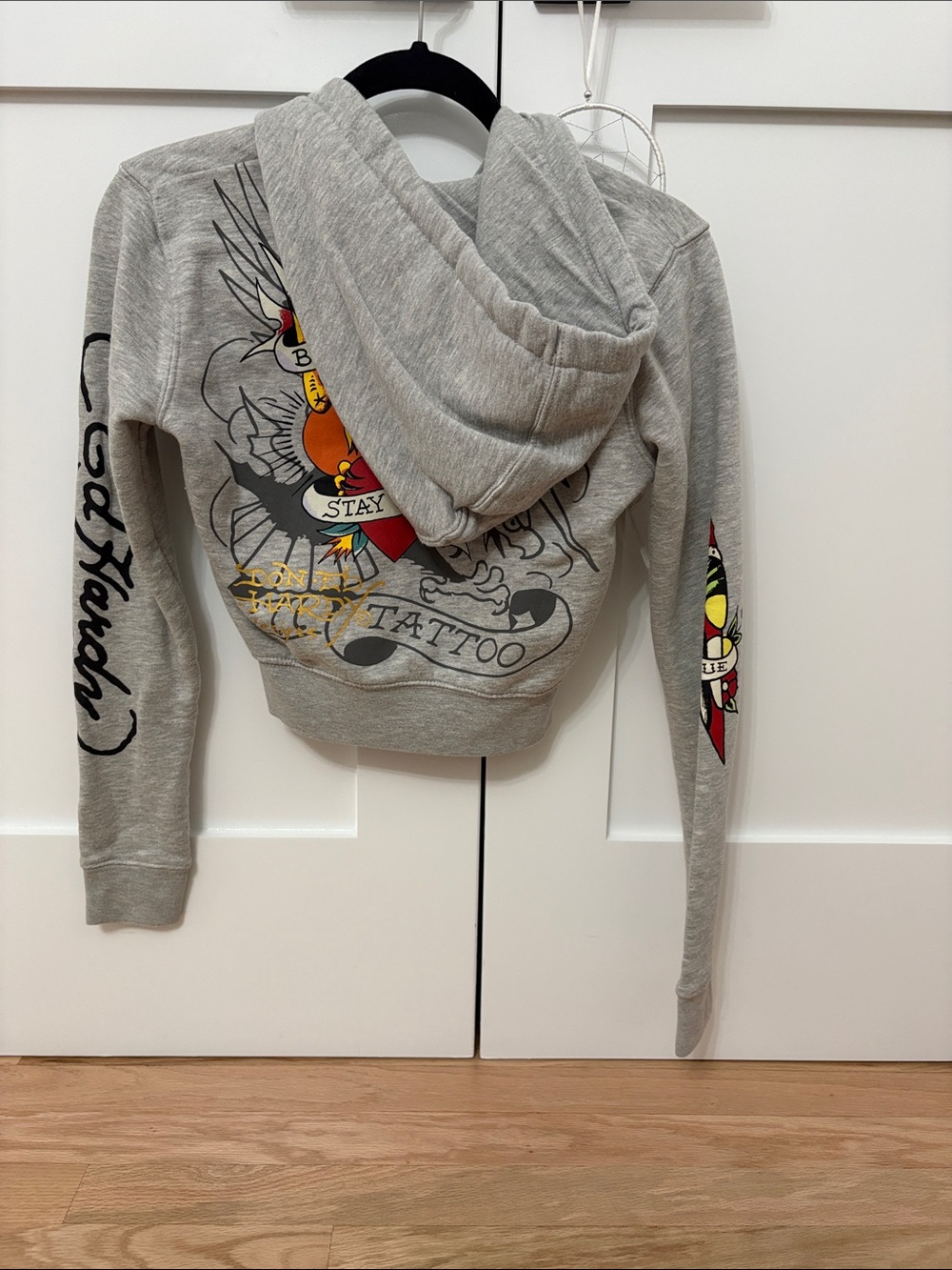 Ed Hardy Grey Zip Hoodie & Pants Set with Yellow Rose & Red Heart Graphics - Picture 2 of 5